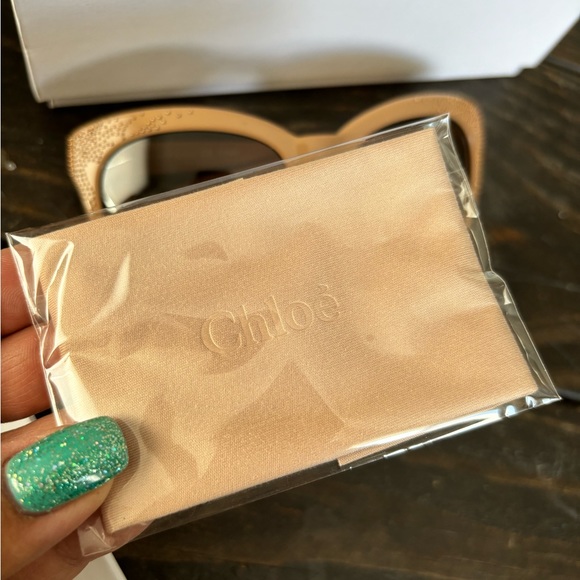 Chloé AUTHENTIC CHLOE CE626S SUNGLASSES in Nude colour - Picture 6 of 9